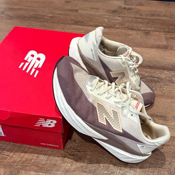 MENS NEW BALANCE SIZE 15 WIDE - Picture 3 of 9